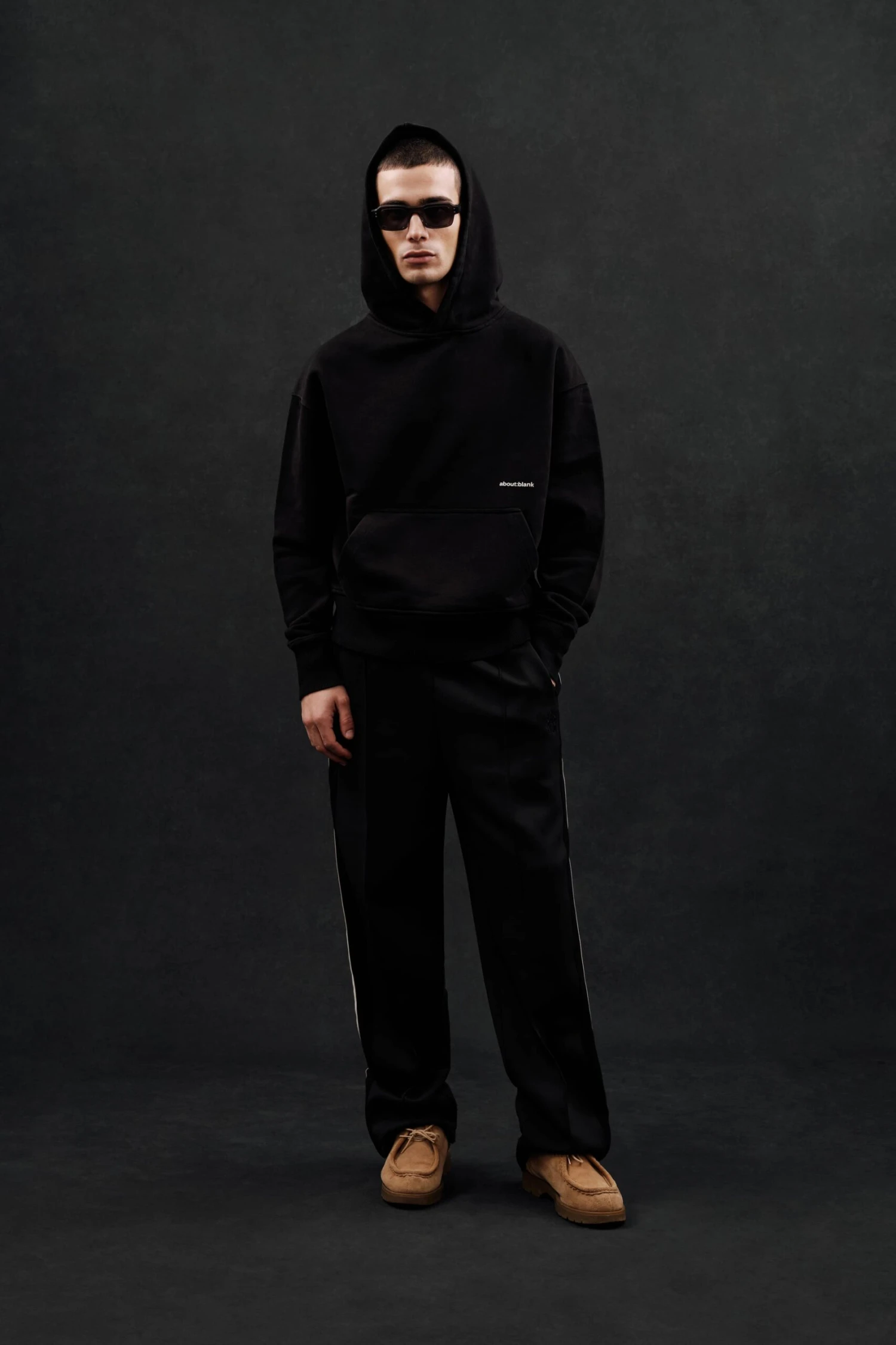 About---blank.com Box Hoodie Black - Image 2