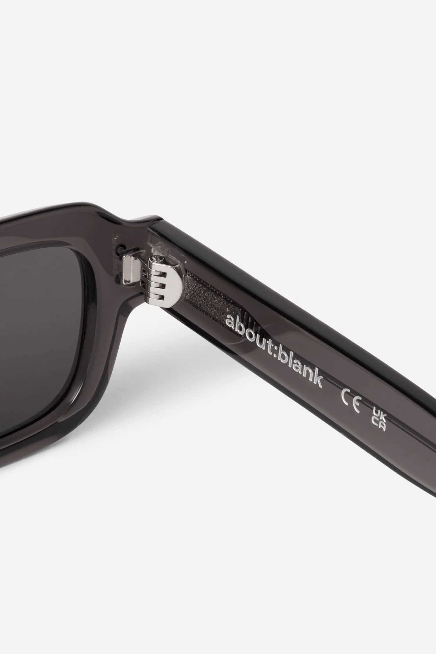 The Bromley Sunglasses Black - Image 6