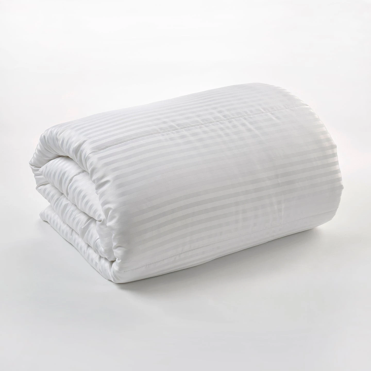 Hotel Luxury Comfort Quilt - All Seasons - Image 4